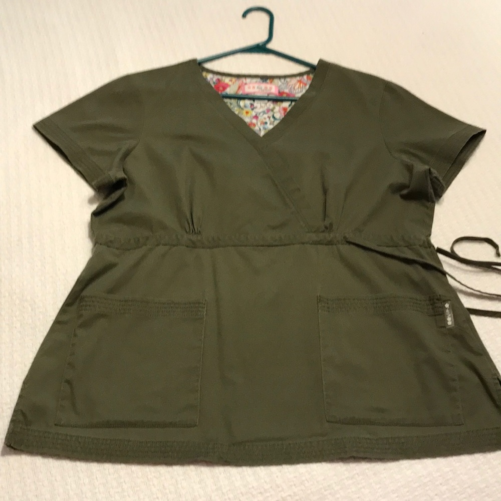 Koi scrub top
